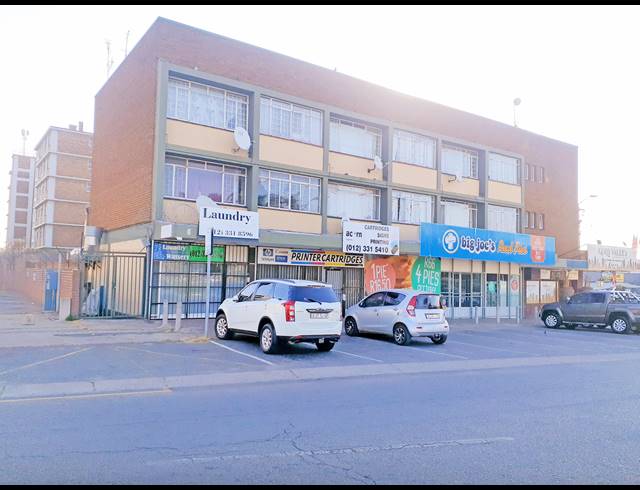1,700M² BUILDING FOR SALE IN RIETFONTEIN